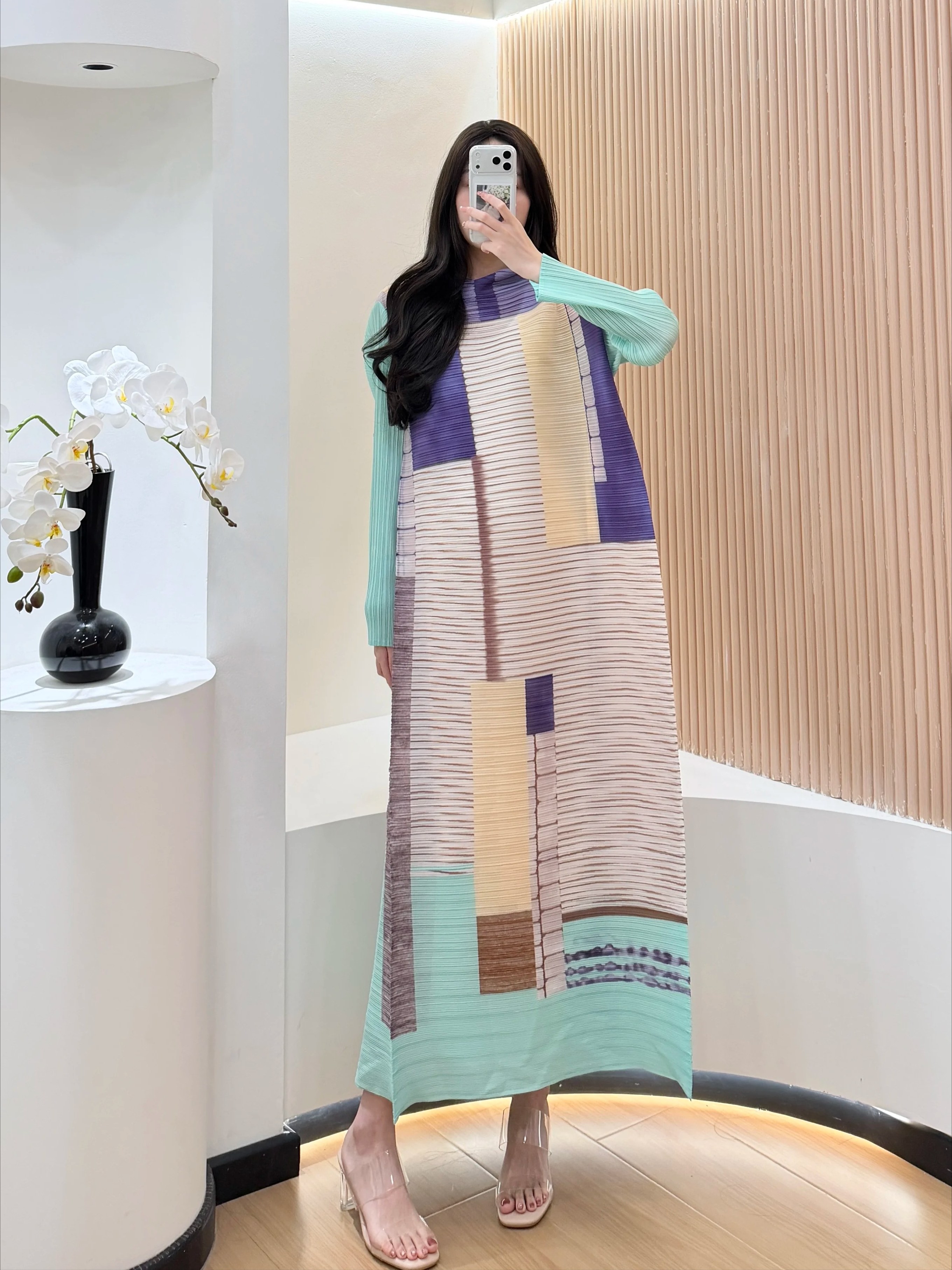 Abaya Modest Wear - Abaya Mint Green Geometric Print Horizontal