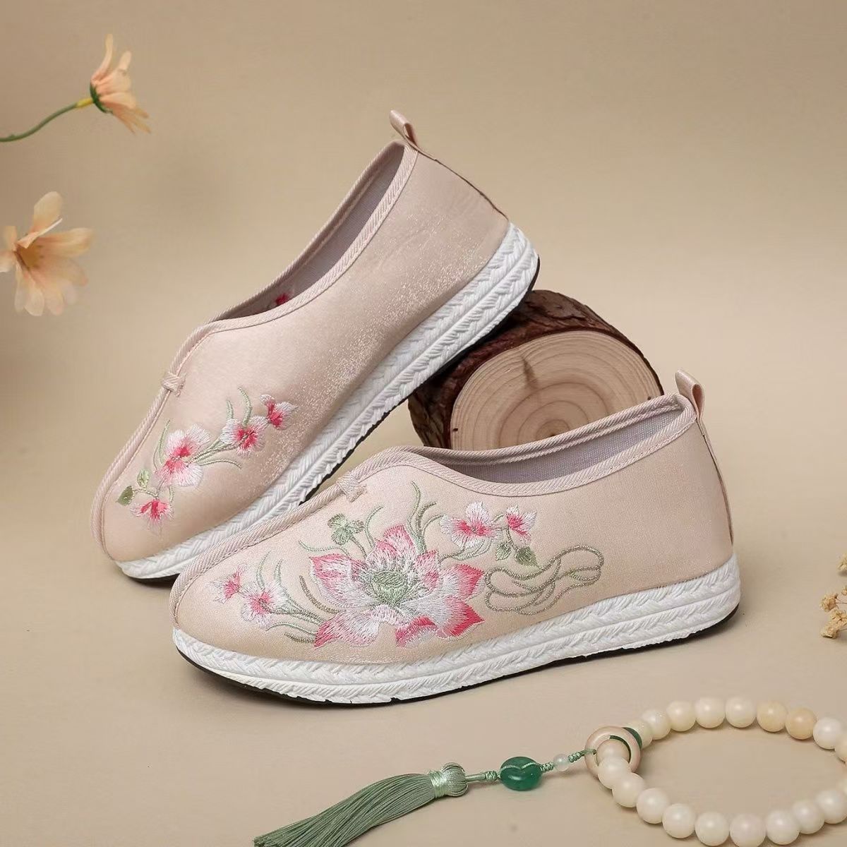 Woman Flat Sole Big Size Embro - Ethnic Style review and price