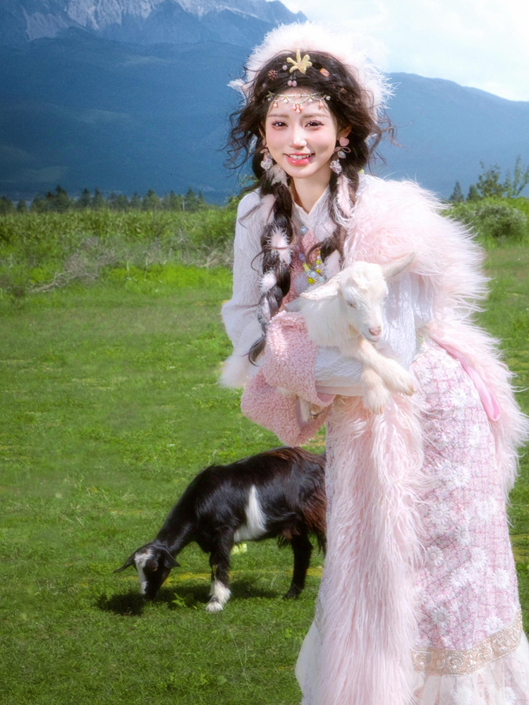 Yunnan Tibetan Costume Lijiang - Ethnic Fashion Girls review and price