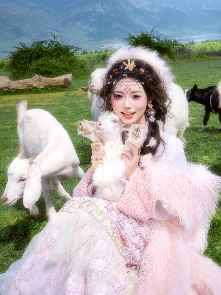 Yunnan Tibetan Costume Lijiang - Ethnic Fashion Girls review and price